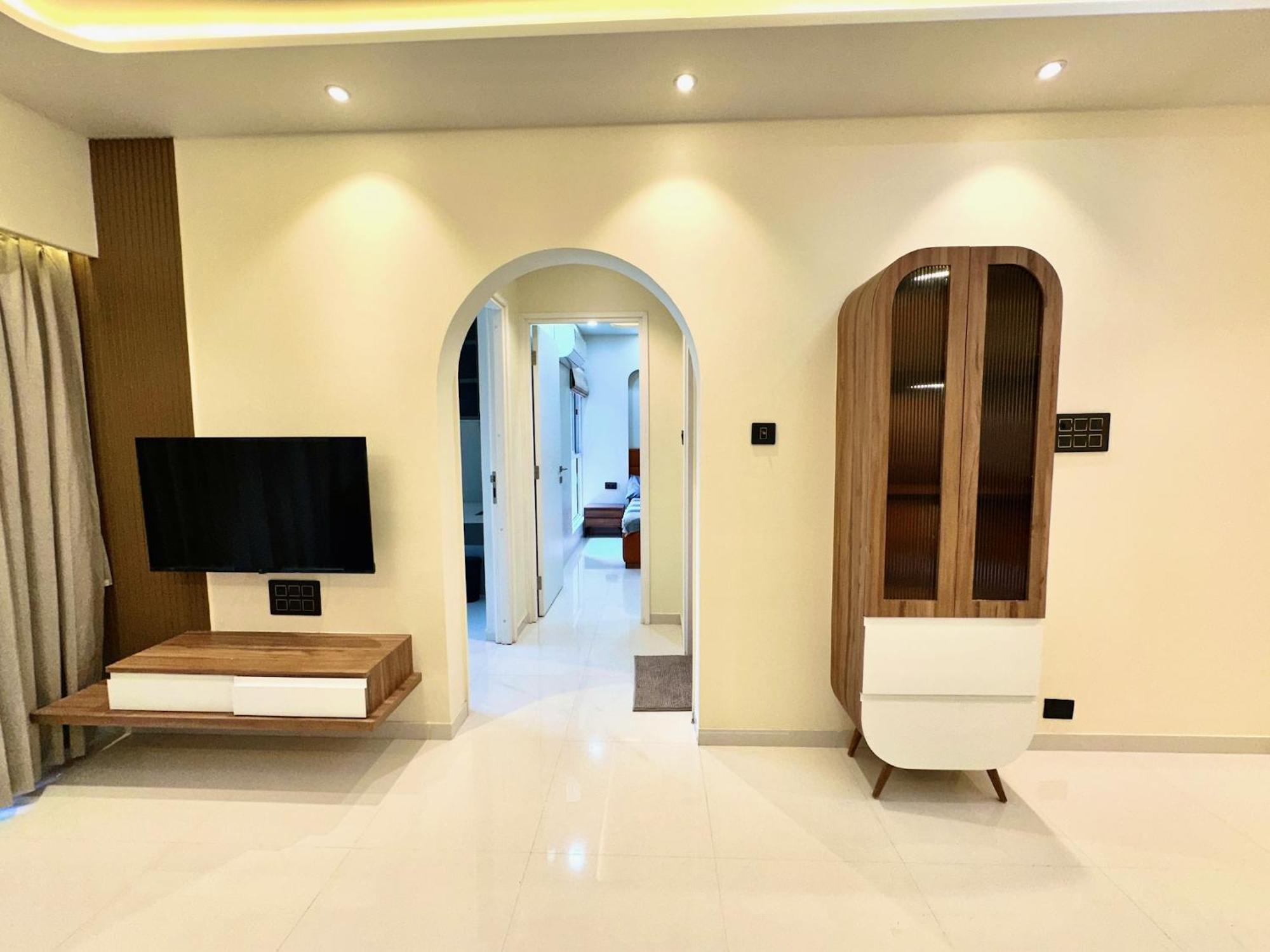 Peacock Palace 2Bhk Modern Ac Flat In Baner Poona Buitenkant foto