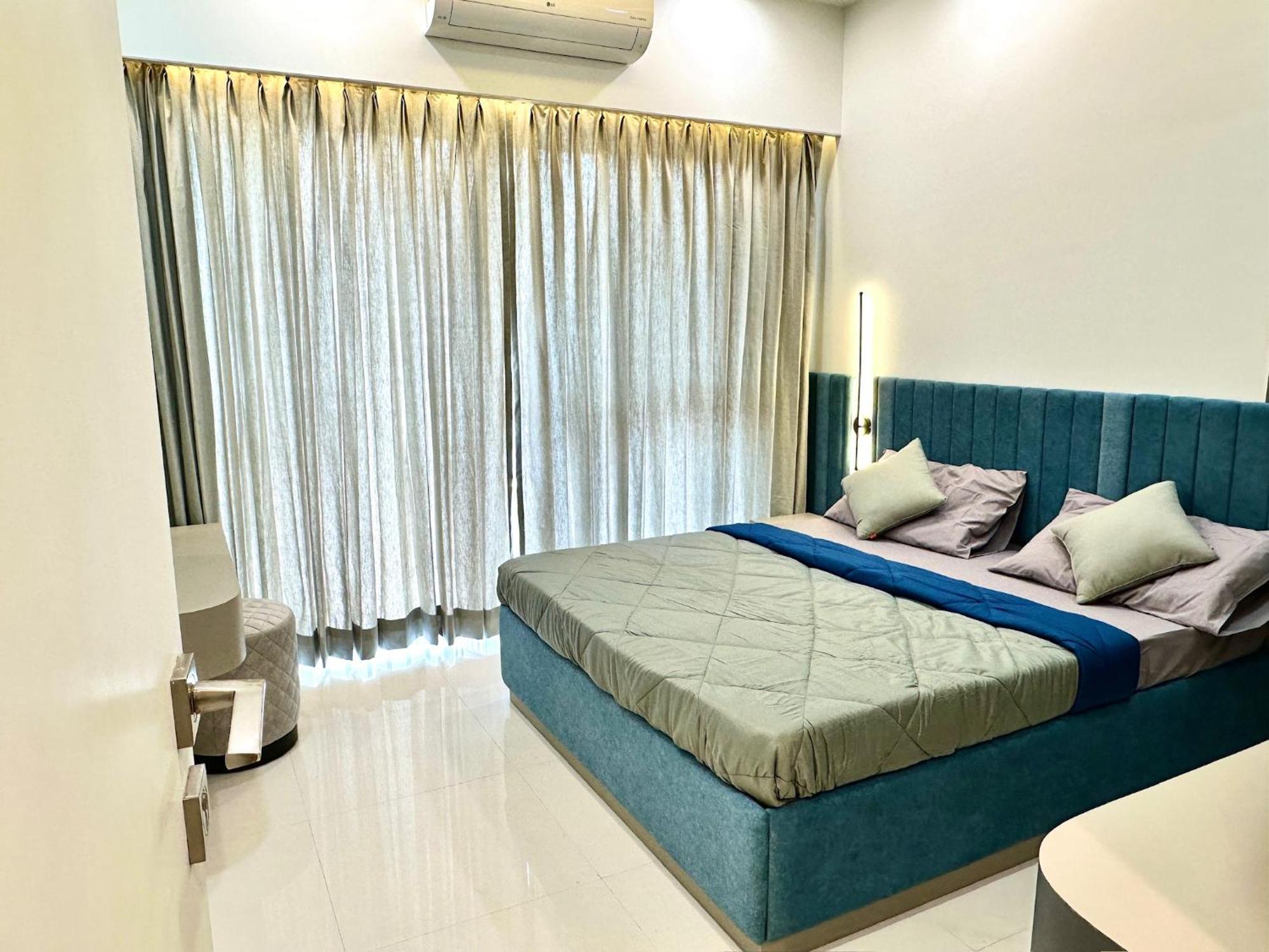 Peacock Palace 2Bhk Modern Ac Flat In Baner Poona Buitenkant foto