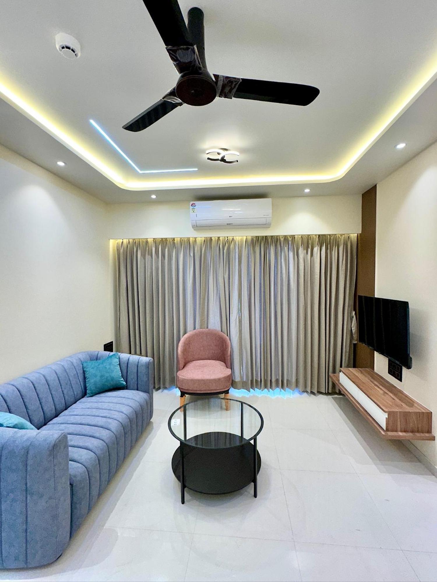 Peacock Palace 2Bhk Modern Ac Flat In Baner Poona Buitenkant foto